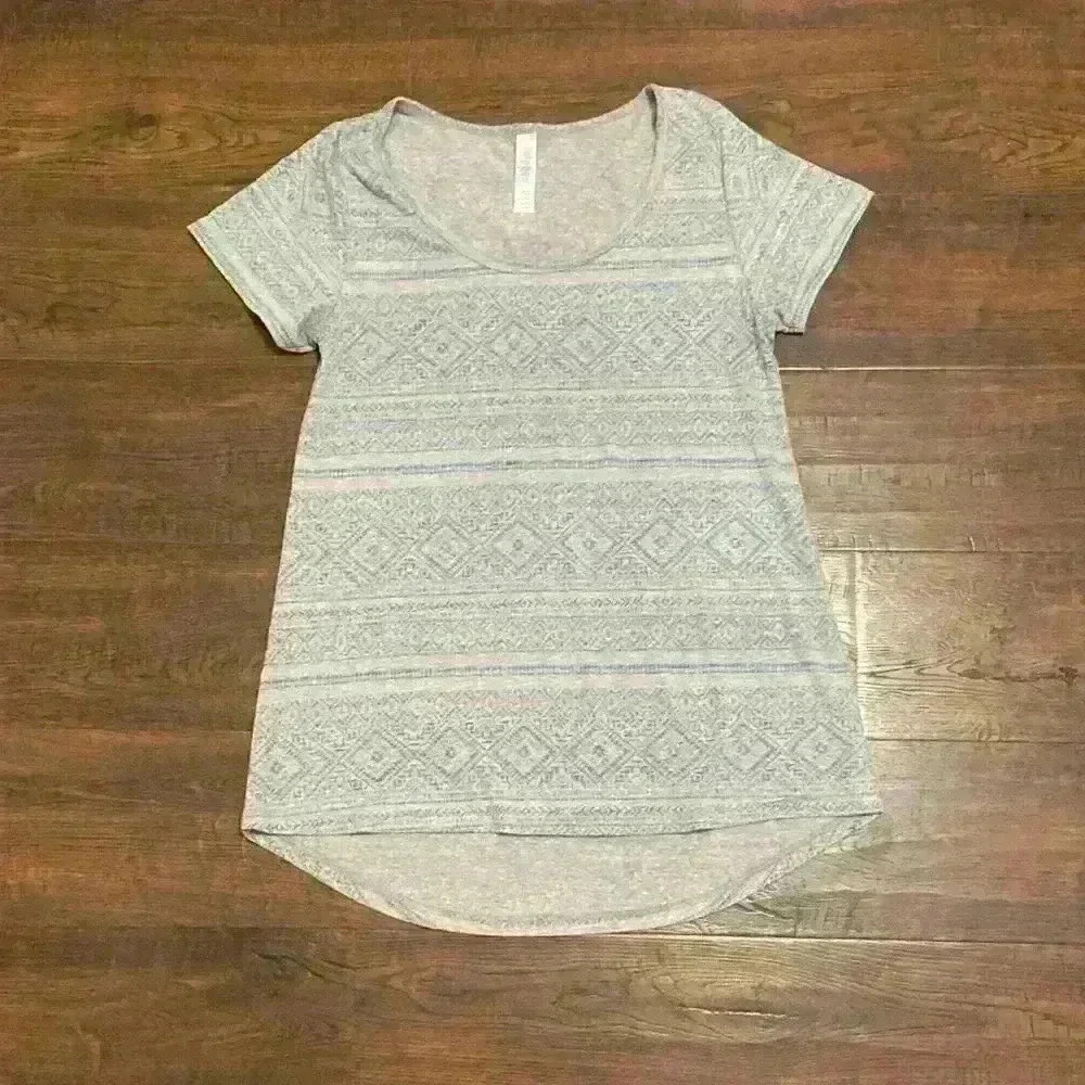 Patterned Gray and Blue Tunic Top